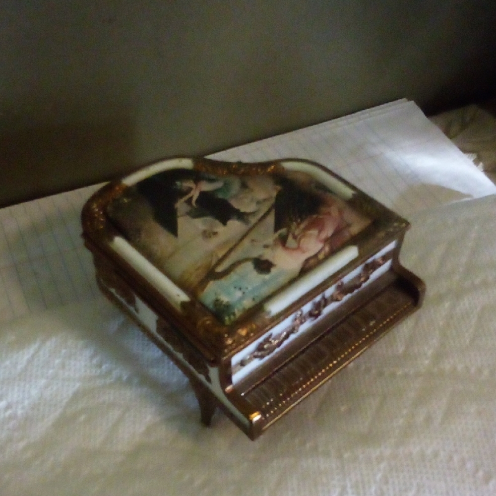 Memories (From Cats) Piano Music Box Of Brass And Enamel Circa 1970 Japan